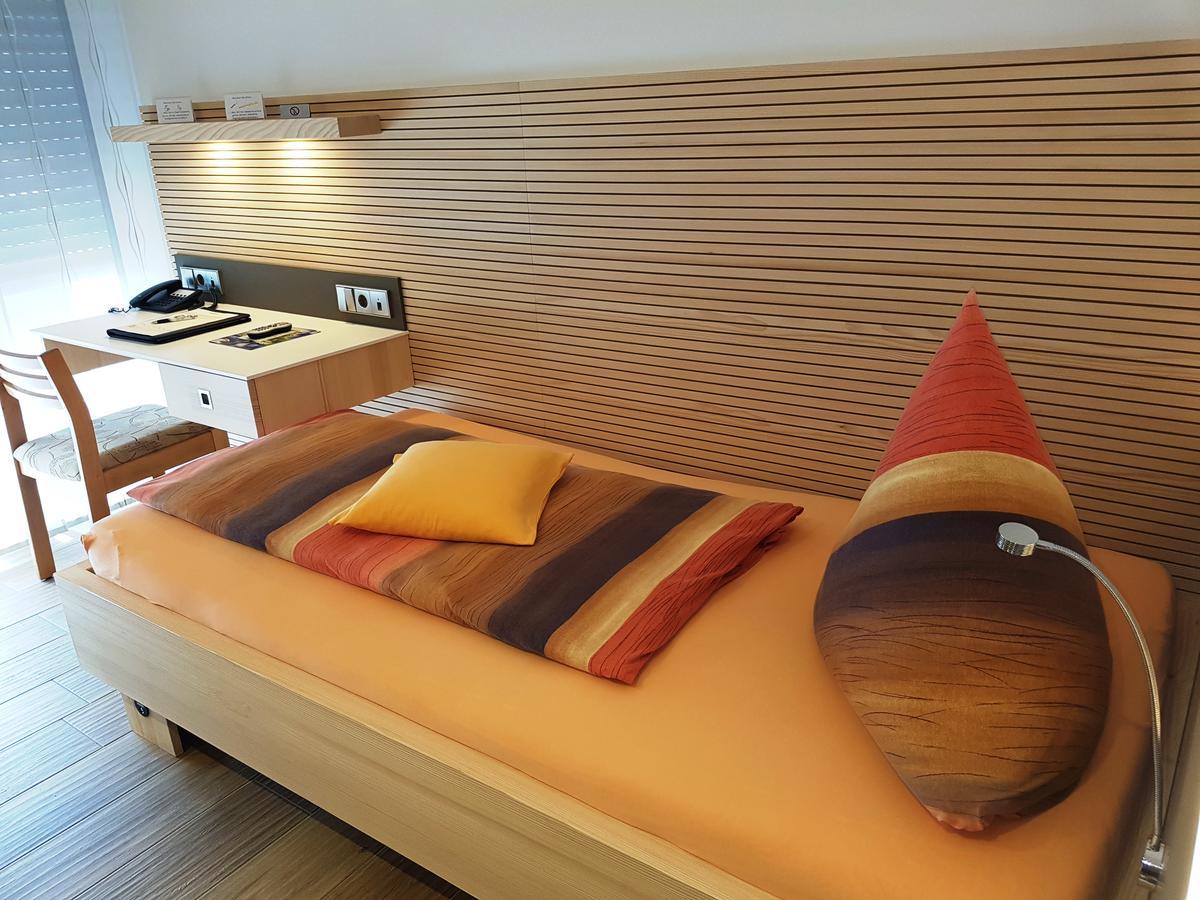 Hotel Garni Jaegerhof زيغمارينغن المظهر الخارجي الصورة