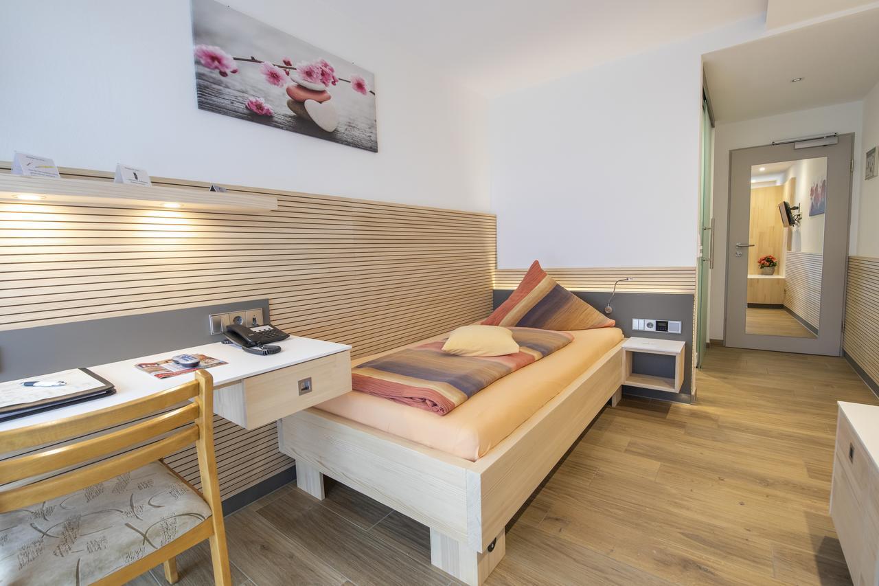 Hotel Garni Jaegerhof زيغمارينغن المظهر الخارجي الصورة